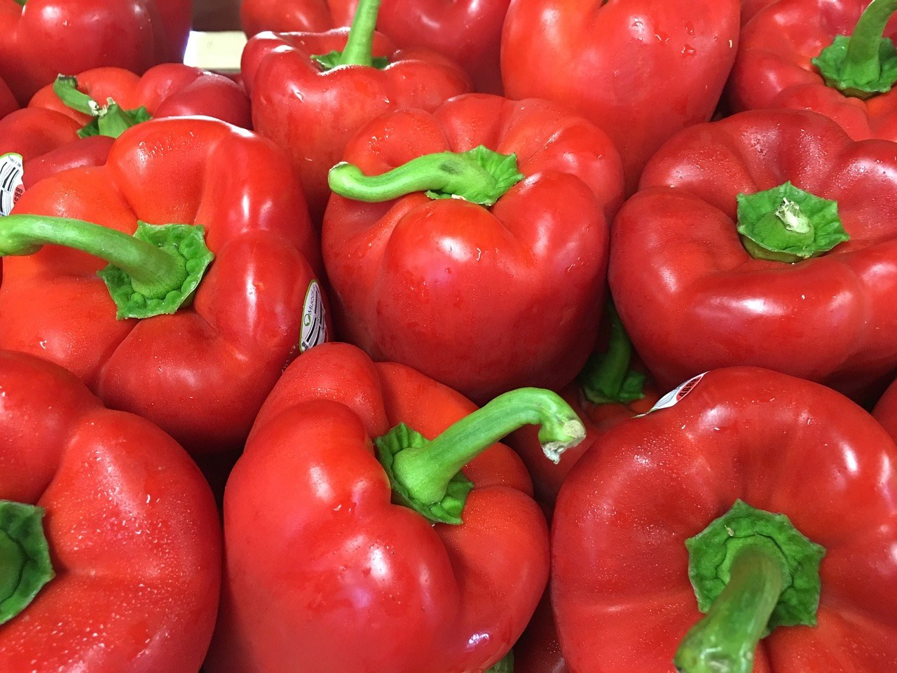 Red Bell Pepper Benefits You’ll Be Surprised We Promise!